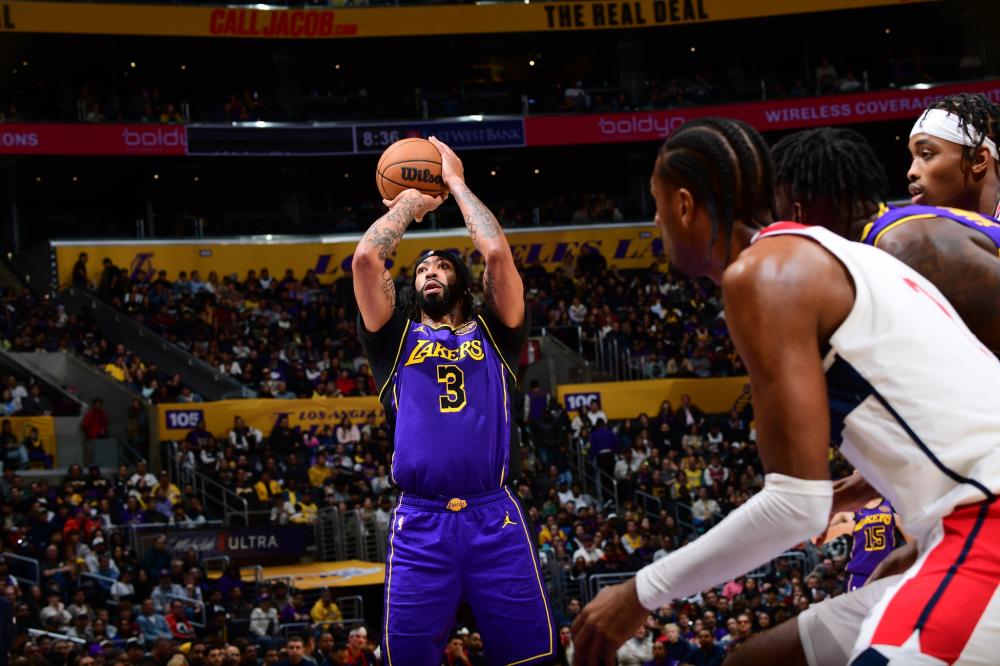 足球不仅是 足球不仅是