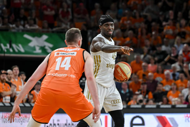 本逆转的突 本逆转的突